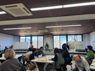 研修先からスマホで更新してみる。